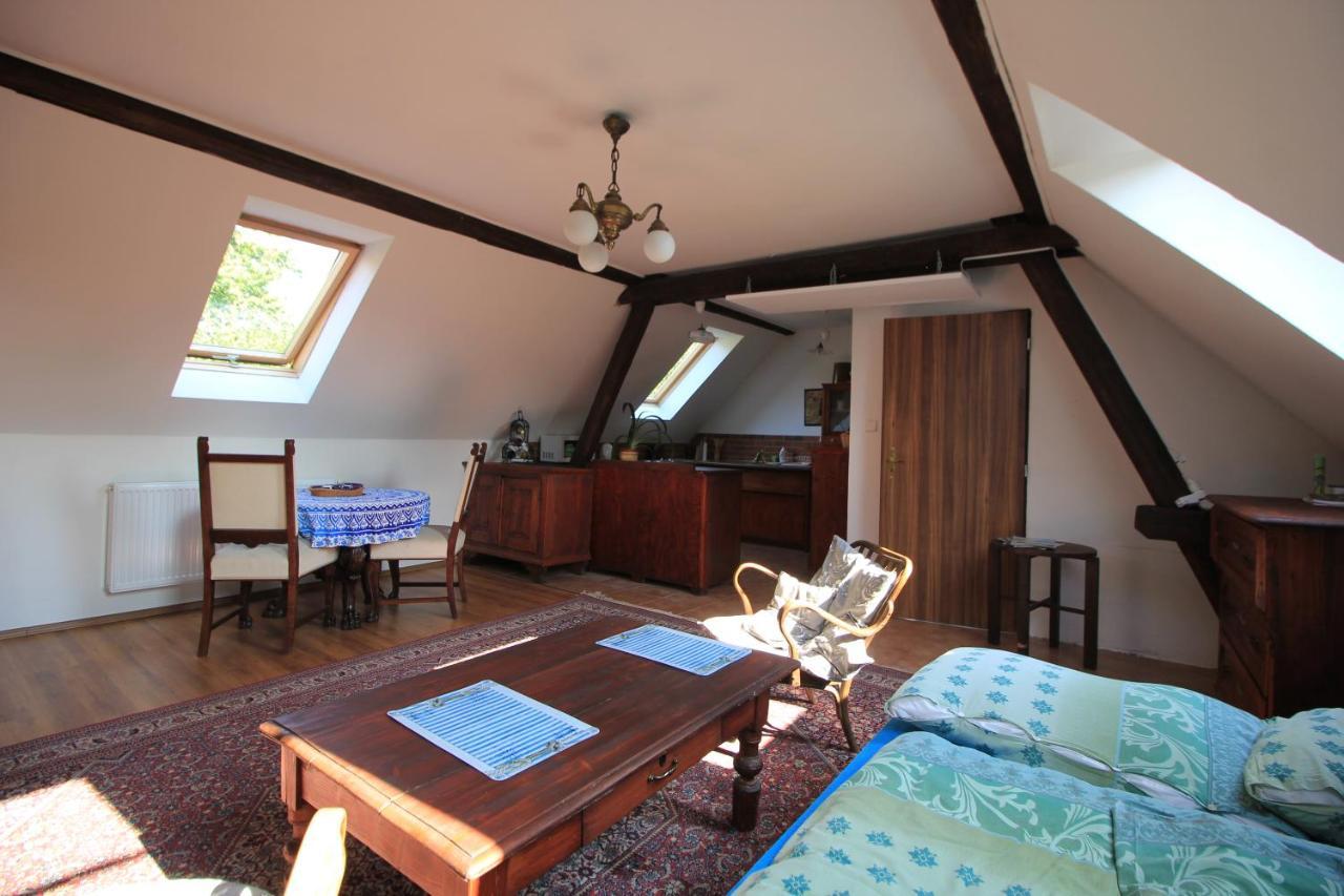 Ferienwohnung U Slunce Ostredek Exterior foto