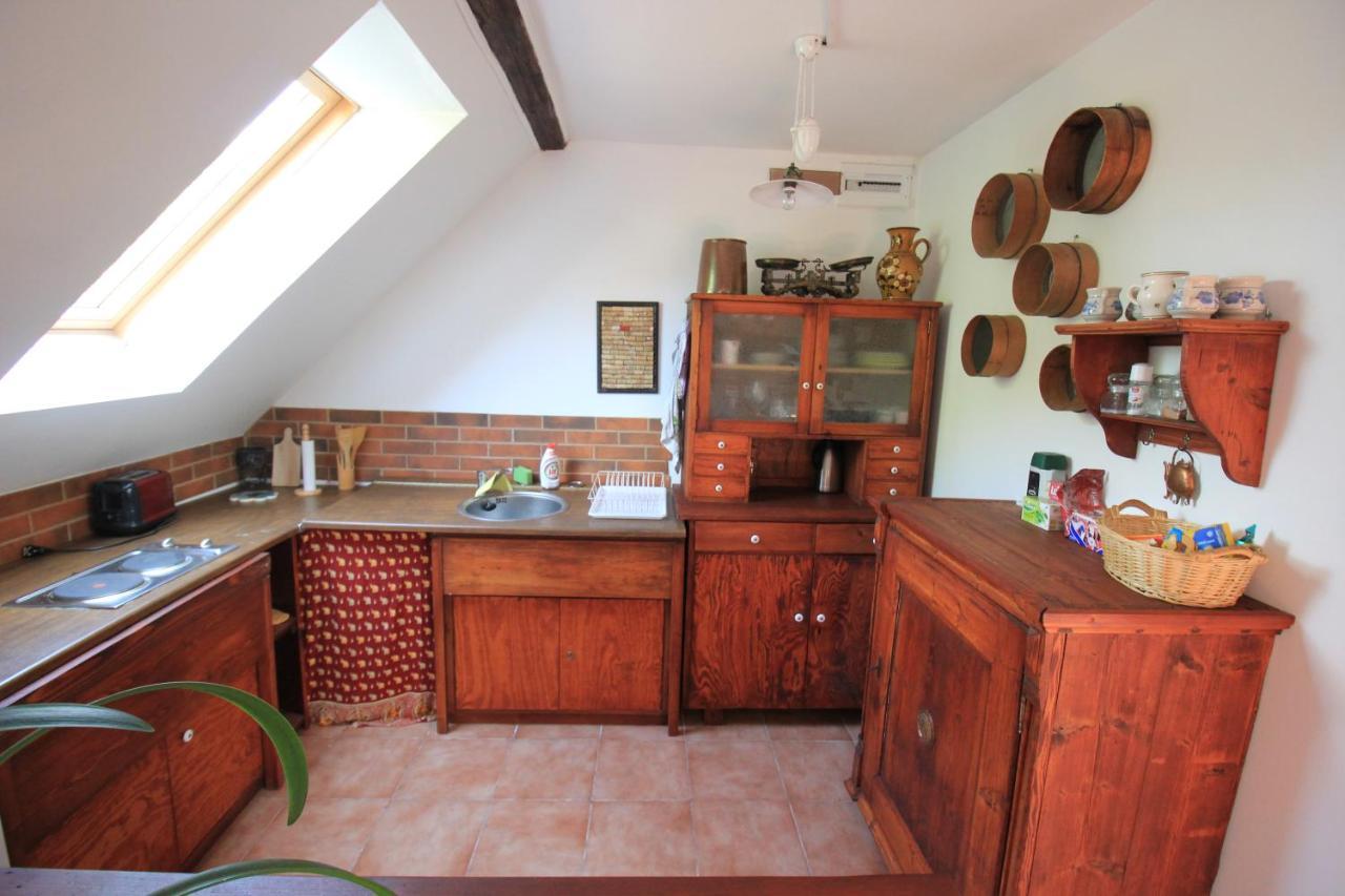 Ferienwohnung U Slunce Ostredek Exterior foto