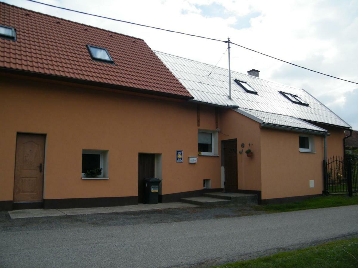Ferienwohnung U Slunce Ostredek Exterior foto